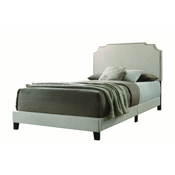 Coaster Furniture Tamarac King Upholstered Platform Bed 310061KE IMAGE 1