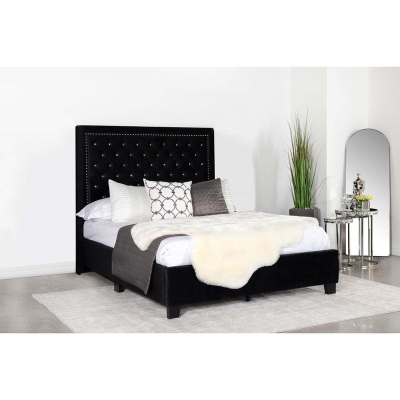 Coaster Furniture Hailey King Upholstered Platform Bed 315925KE IMAGE 2